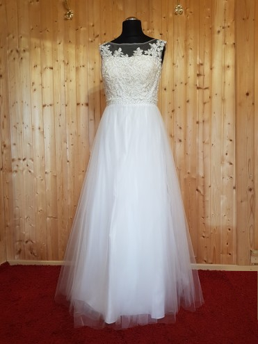 Brautkleid BK15-22214 und BK15-22315 aus Bea's Hochzeits-Boutique
