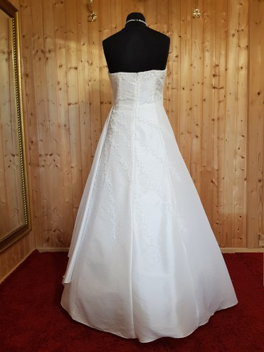 Brautkleid BK15-11232 hinten aus Bea's Hochzeits-Boutique