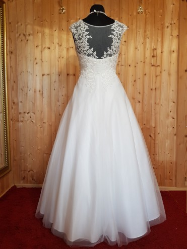 Brautkleid BK15-22416 hinten aus Bea's Hochzeits-Boutique